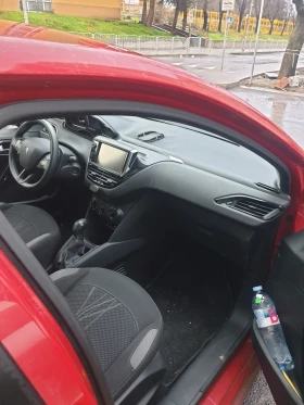 Peugeot 208 1.4, снимка 8