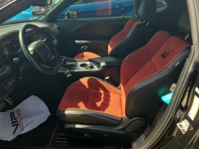 Dodge Challenger * АВТО КРЕДИТ* ЦЕНА ДО БГ * СЕРВИЗНА ИСТОРИЯ *  - 94999 лв. / 48572.22 € - 38105101 6