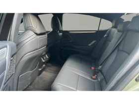 Lexus ES 300 Месечна вноска от 535   - 46990 € / 91904.45 лв. - 83199863 11