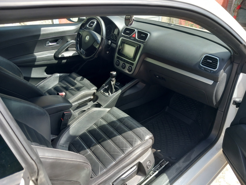 VW Scirocco TSI 1.4 ГАЗ, снимка 11 - Автомобили и джипове - 46007892