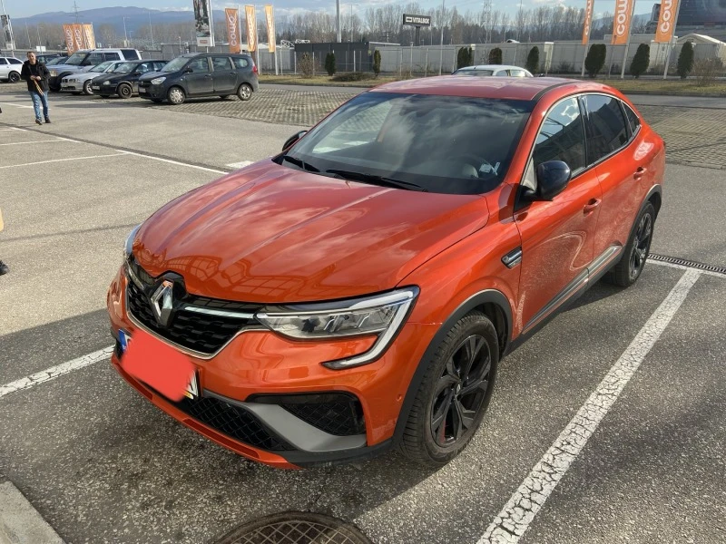 Renault Arkana, снимка 5 - Автомобили и джипове - 47494618