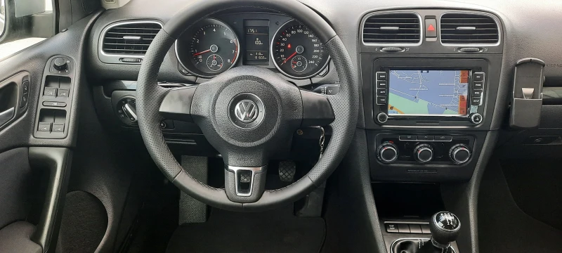 VW Golf 1.6 102к.с.газ/бензин, снимка 14 - Автомобили и джипове - 47207552