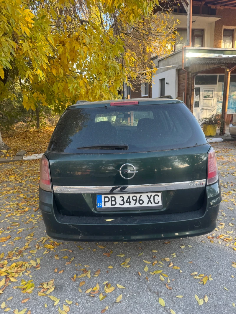 Opel Astra 1.7 CDTI, снимка 4 - Автомобили и джипове - 47706196