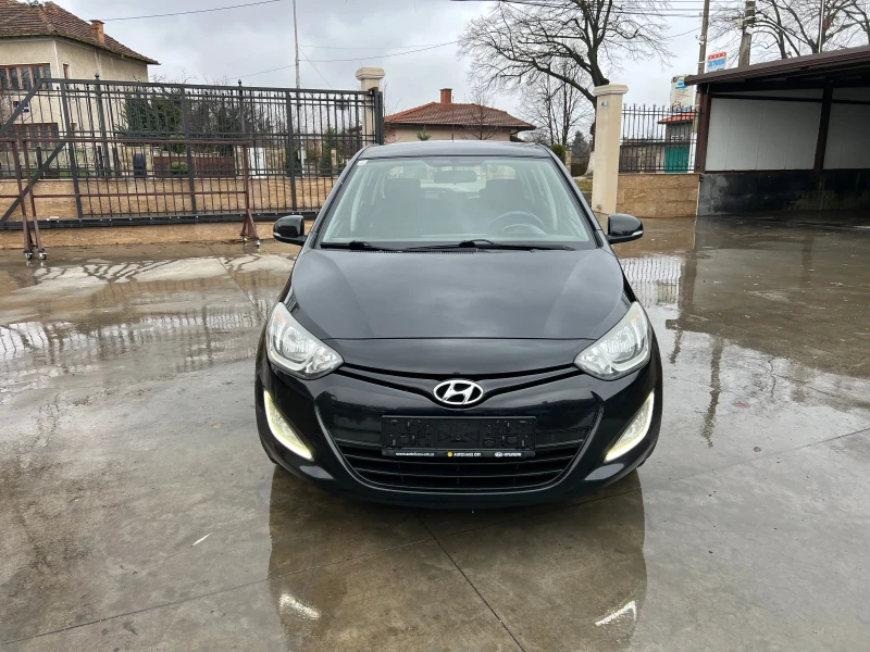 Hyundai I20, снимка 8 - Автомобили и джипове - 48275889