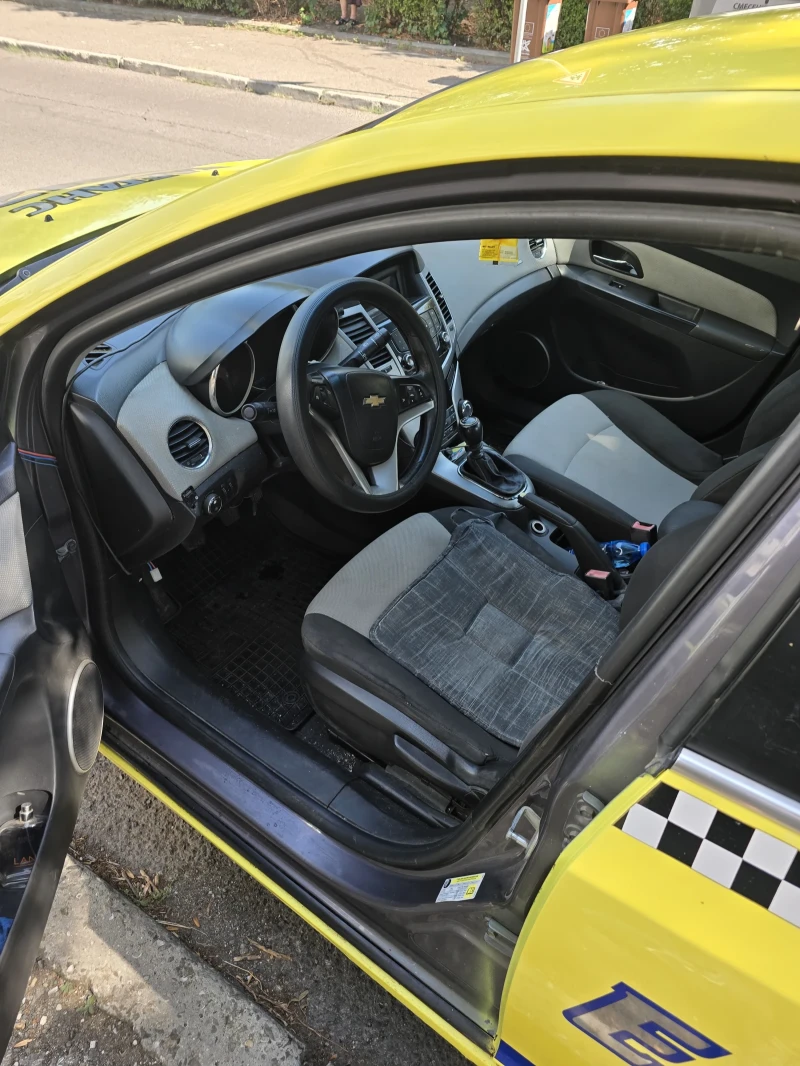 Chevrolet Cruze, снимка 8 - Автомобили и джипове - 52317242