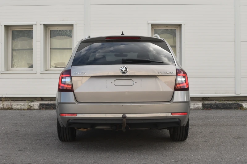 Skoda Octavia 2.0 TDI DSG * LED* , снимка 7 - Автомобили и джипове - 52019817