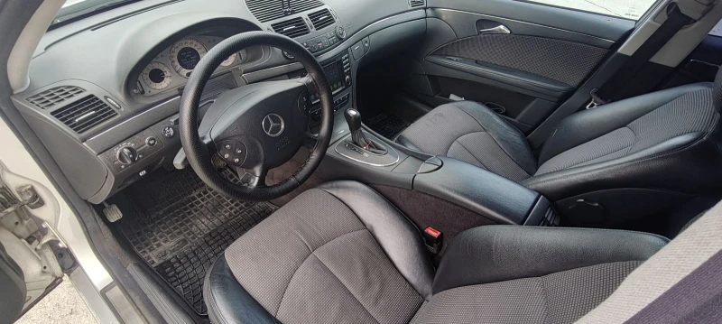 Mercedes-Benz E 320 E320, снимка 5 - Автомобили и джипове - 52289205