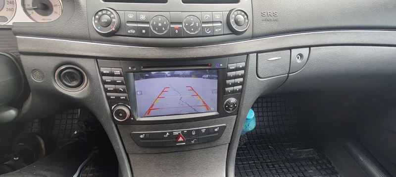 Mercedes-Benz E 320 E320, снимка 9 - Автомобили и джипове - 52289205