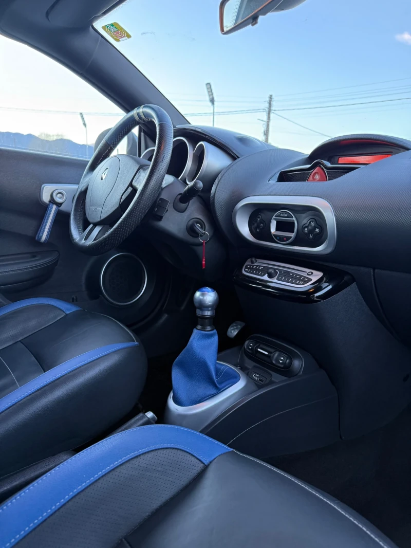 Renault Wind 1.4 , снимка 17 - Автомобили и джипове - 52542284