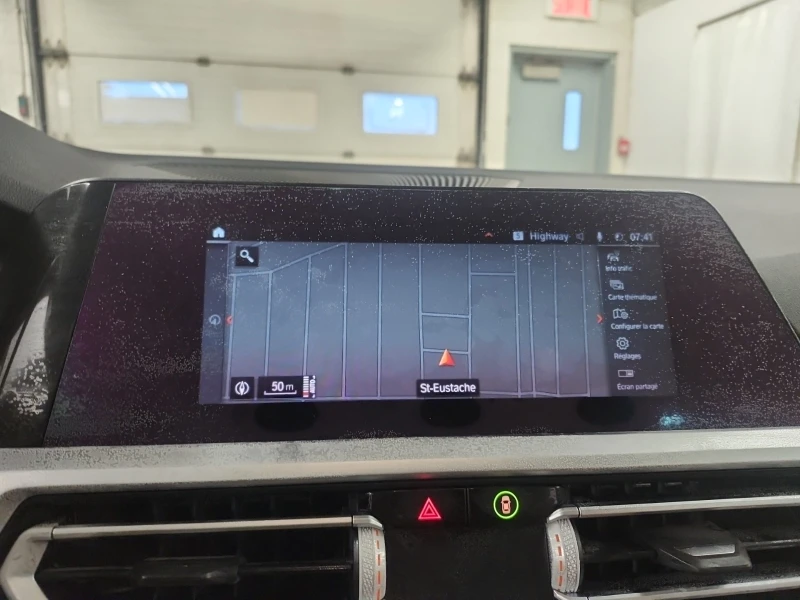 BMW 330 E HYBRID * * CARFAX * * АВТО КРЕДИТ * * , снимка 10 - Автомобили и джипове - 53027190