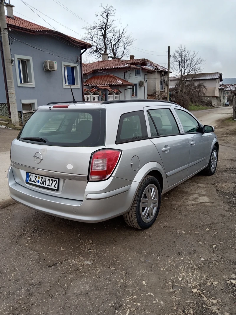 Opel Astra 1.4 бензин с верига, снимка 3 - Автомобили и джипове - 53232023