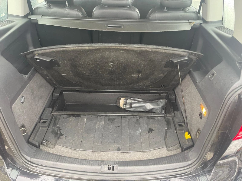 VW Touran CNG ECO FUEL, снимка 15 - Автомобили и джипове - 53510464