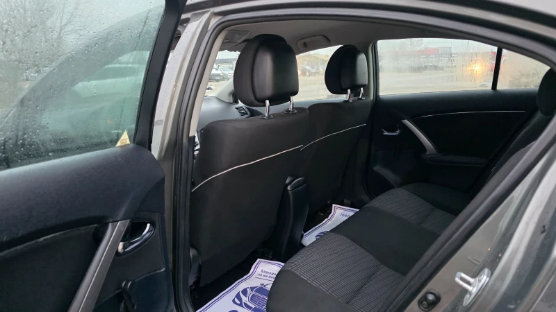 Toyota Avensis УНИКАТ/FACE LIFT, снимка 7 - Автомобили и джипове - 53514589