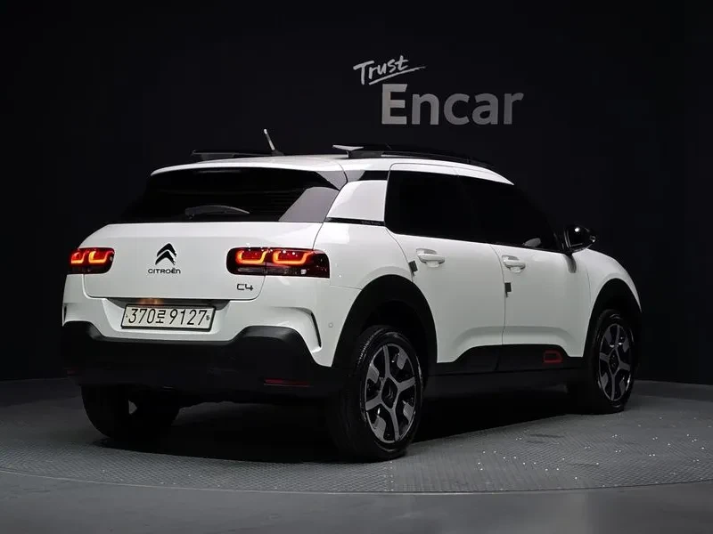 Citroen C4 Cactus 1.5 Bluehdi Shine, снимка 2 - Автомобили и джипове - 55831379
