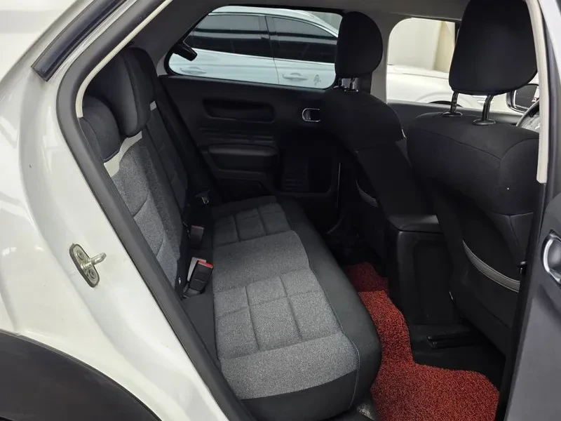 Citroen C4 Cactus 1.5 Bluehdi Shine, снимка 12 - Автомобили и джипове - 55831379
