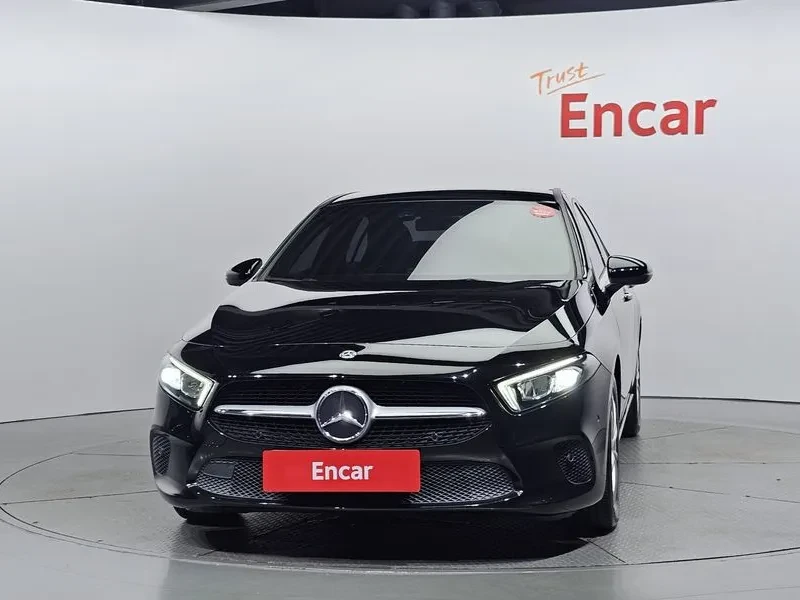 Mercedes-Benz A 220, снимка 3 - Автомобили и джипове - 56016646
