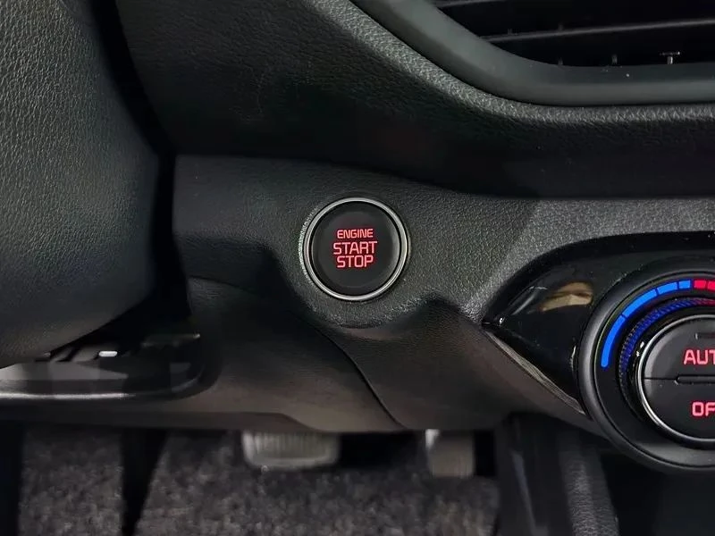 Kia K3, снимка 17 - Автомобили и джипове - 56706941