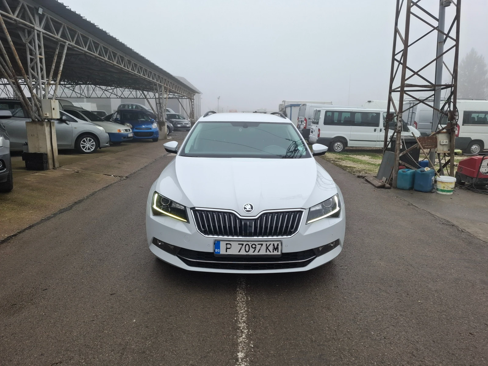 Skoda Superb 1.6TDI DSG Navi, снимка 1
