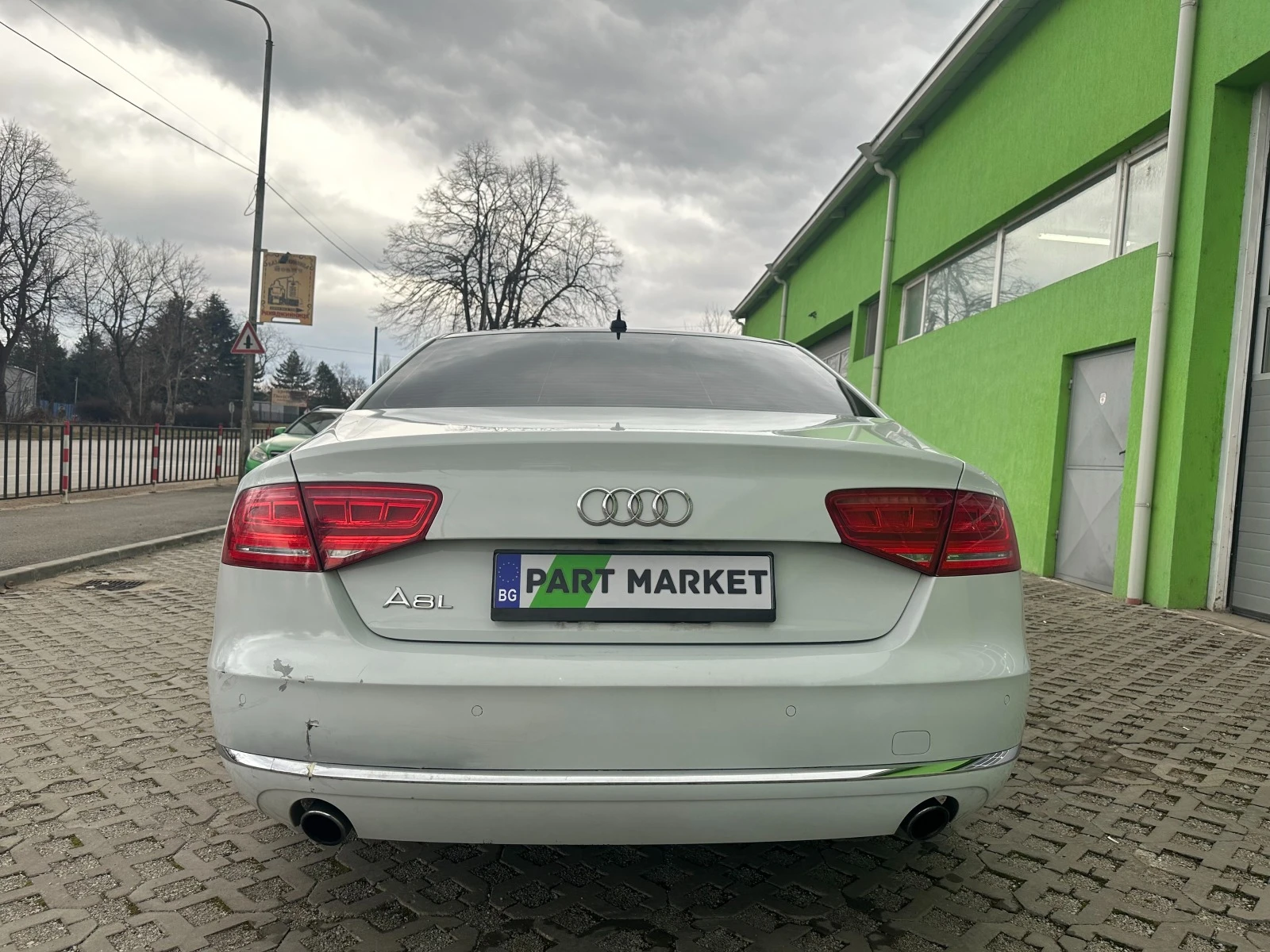 Audi A8 L 4.2 FSI  - изображение 4