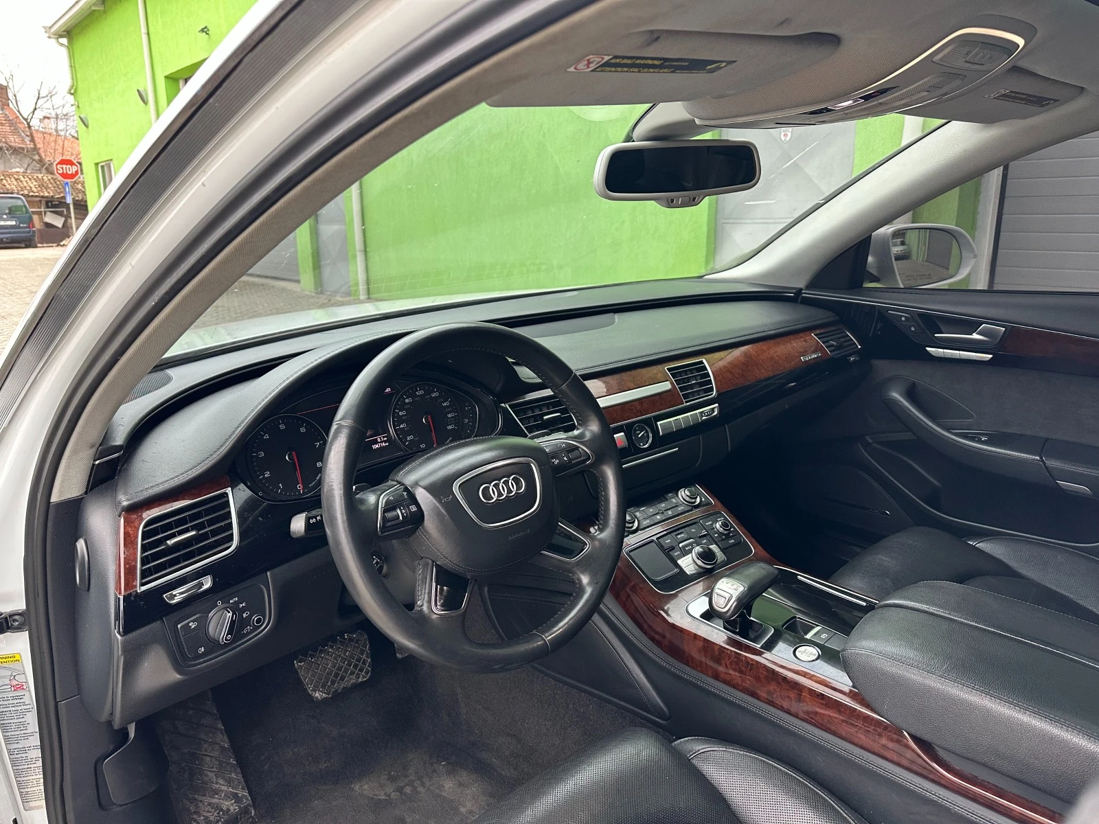 Audi A8 L 4.2 FSI  - изображение 10