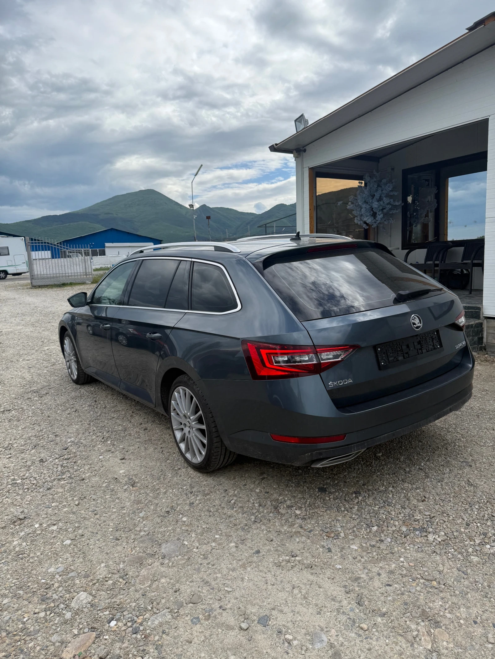Skoda Superb 2.0TDI* ДИГИТАЛ* КОЖА* ЛИЗИНГ - изображение 6