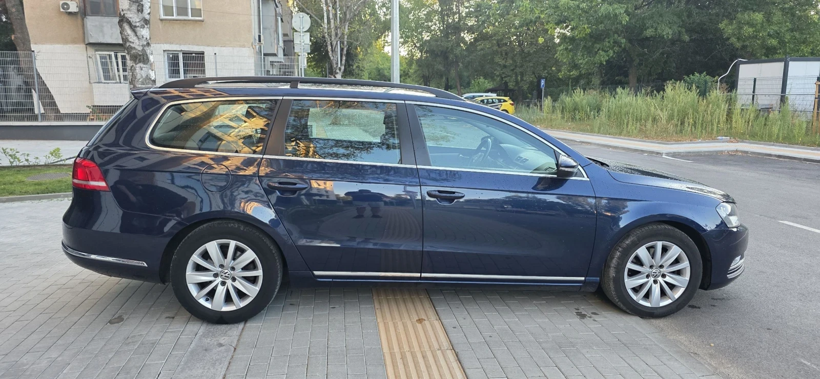 VW Passat 1.6TDI NAVI - изображение 6
