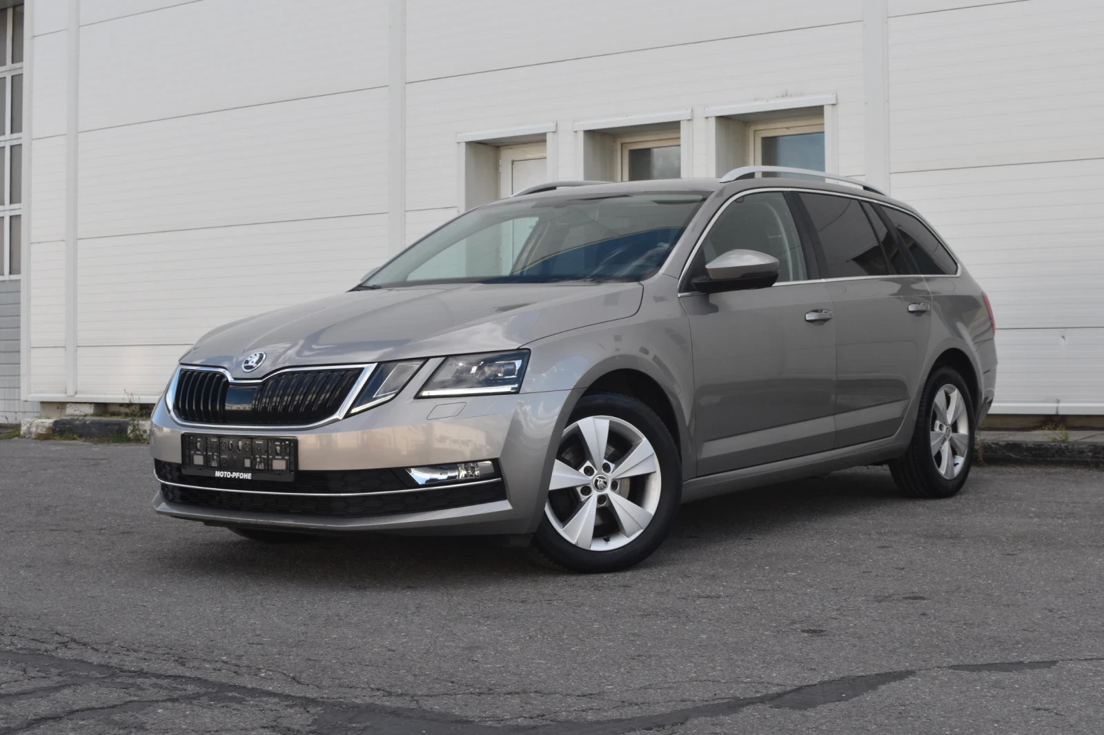 Skoda Octavia 2.0 TDI DSG * LED*  | Mobile.bg   1