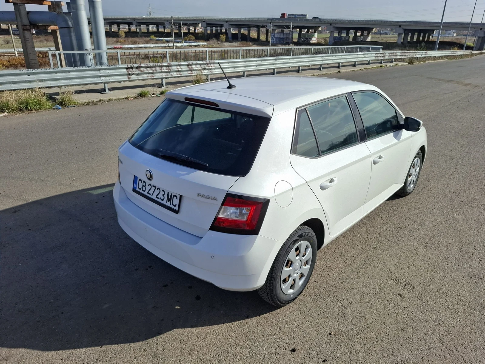 Skoda Fabia 1.0 TSI 95hp - изображение 7