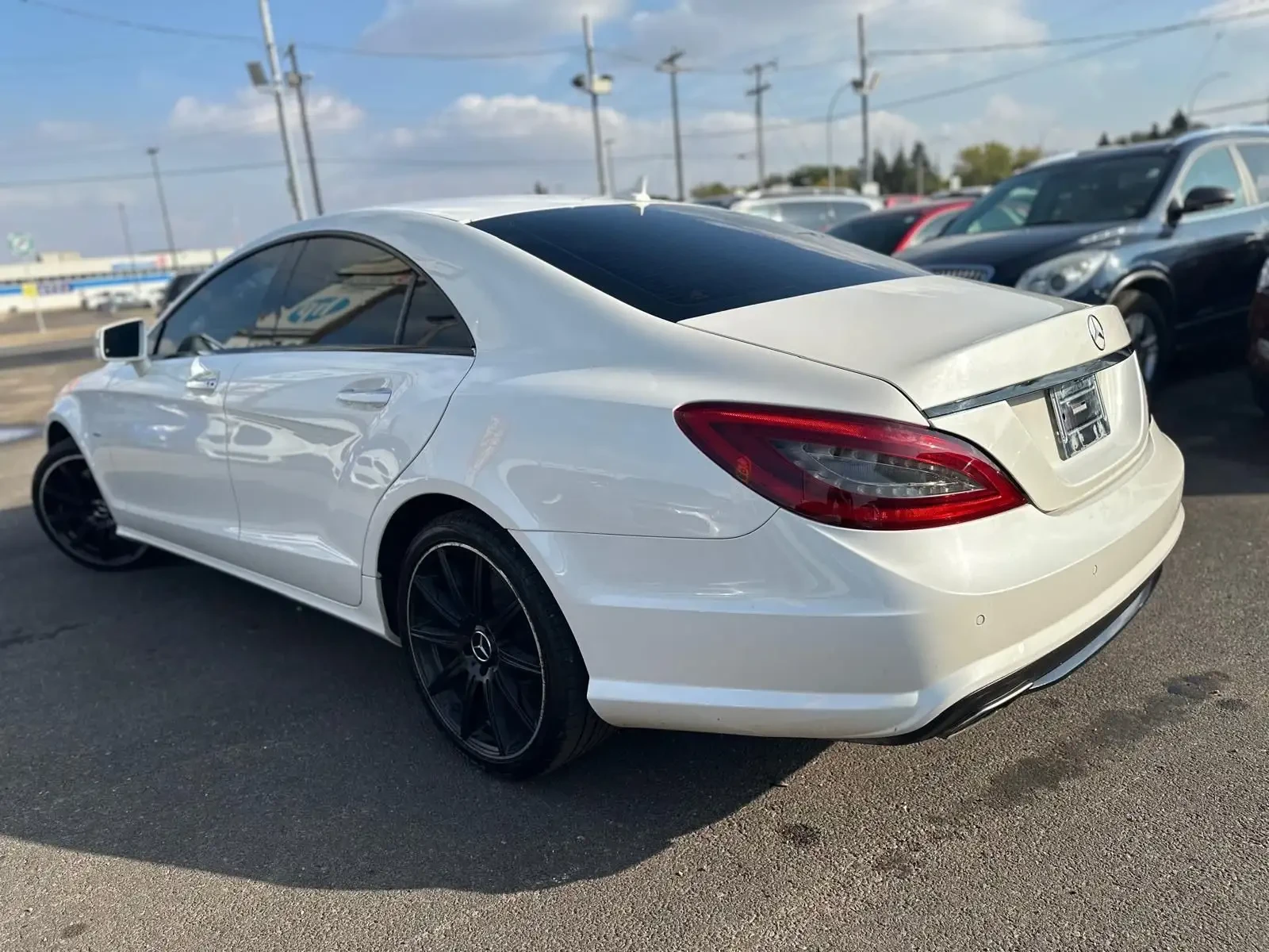 Mercedes-Benz CLS 550 * CARFAX * ФИНАНСИРАНЕ  - изображение 3