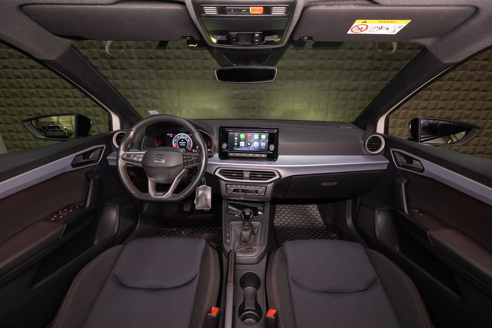 Seat Ibiza FR Подгрев на седалки * Apple CarPlay/Android Auto - изображение 9