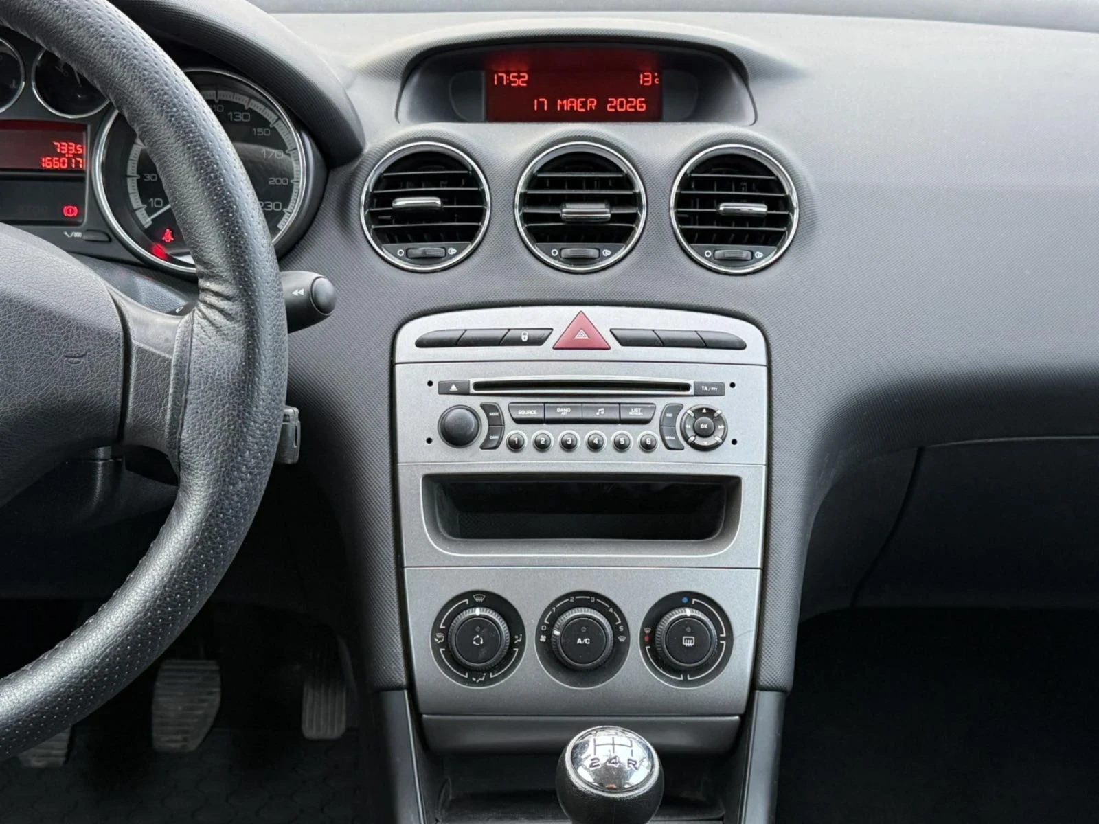 Peugeot 308 1.6HDI , снимка 12 - Автомобили и джипове - 53894248