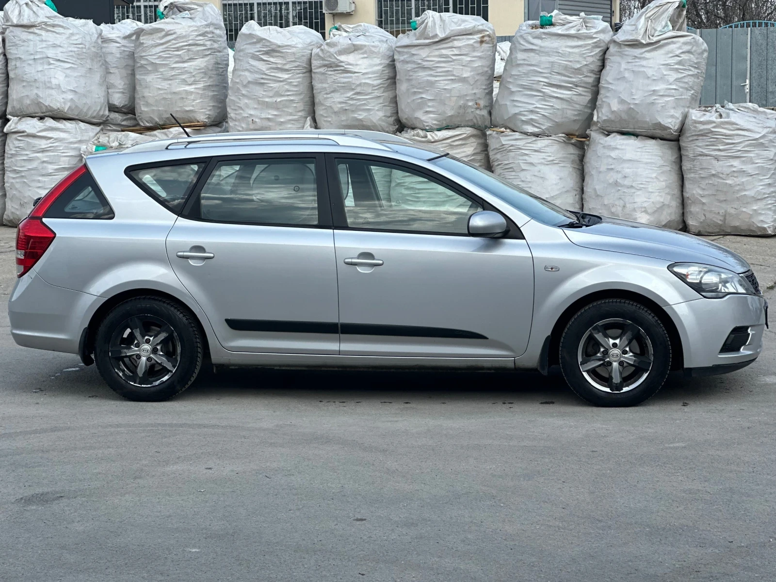 Kia Ceed FACELIFT/�������� ������ | Mobile.bg � ����������� 4