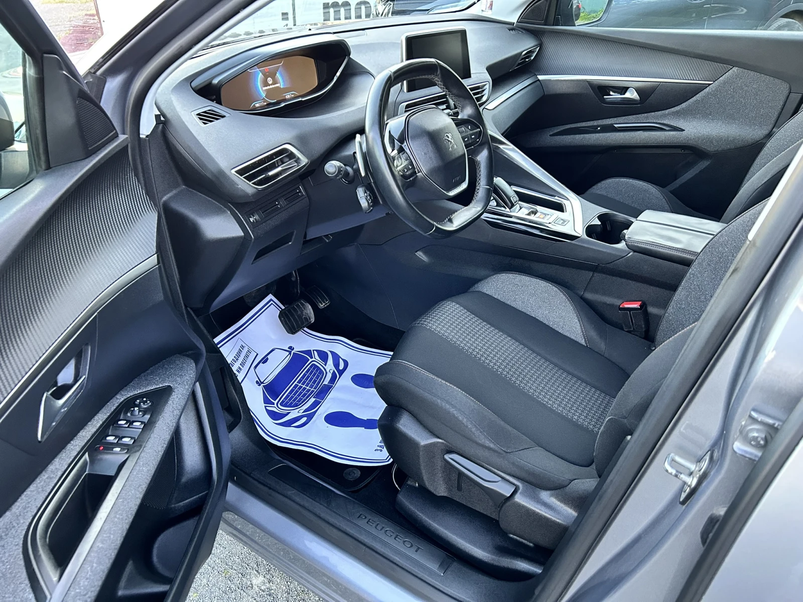 Peugeot 3008 1.6Blue HDI* AUTO* NAVI* Virtual, снимка 9 - Автомобили и джипове - 54141228