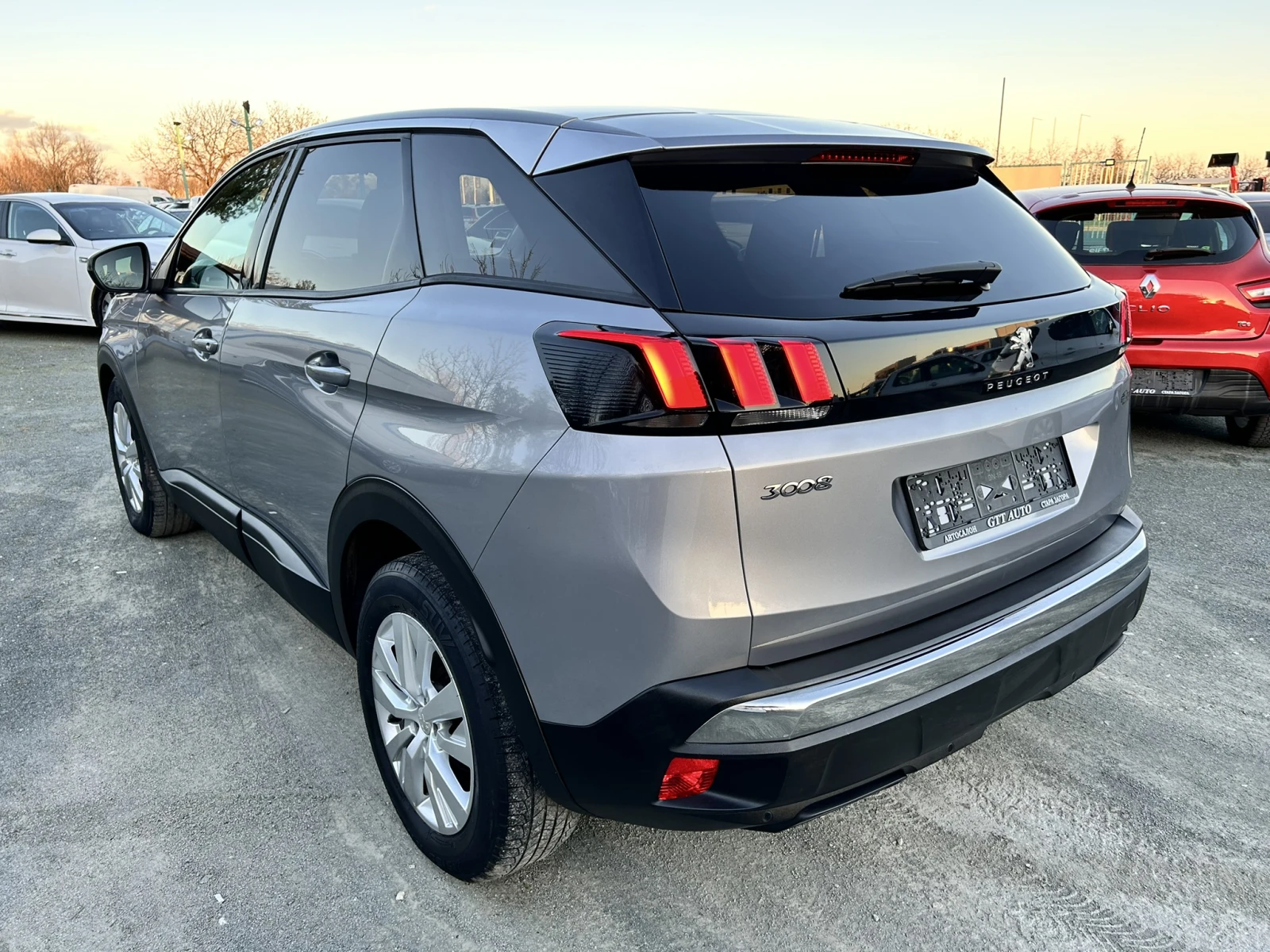 Peugeot 3008 1.6Blue HDI* AUTO* NAVI* Virtual, снимка 3 - Автомобили и джипове - 54141228