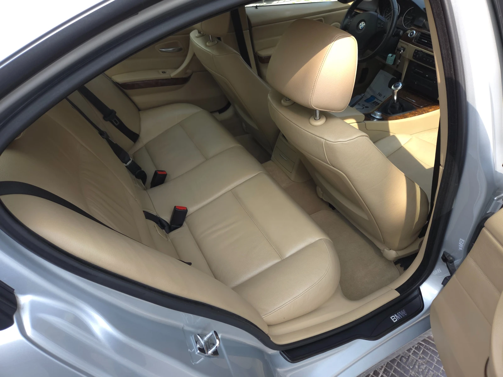 BMW 320 d 163 NAVI, снимка 4 - Автомобили и джипове - 54181596