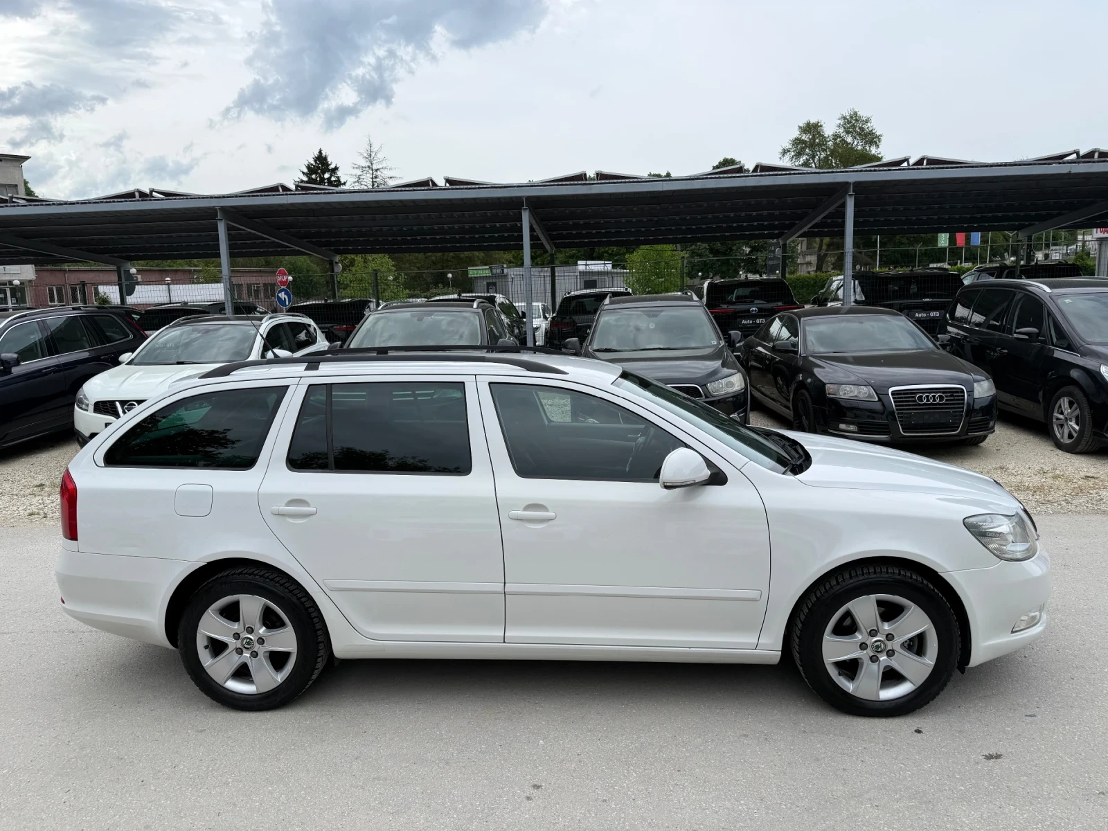 Skoda Octavia 1.6TDI - 105к.с. , снимка 6 - Автомобили и джипове - 54477622