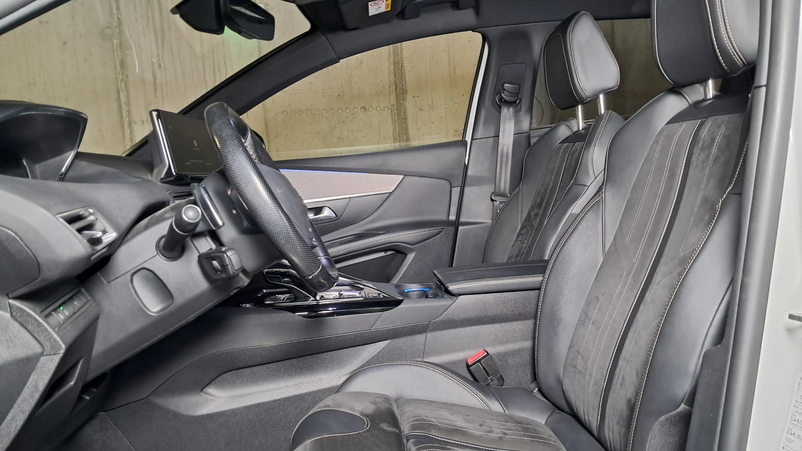 Peugeot 3008 1.6 HYBRID* GT-LINE* 4WD* 360 , снимка 9 - Автомобили и джипове - 54596082