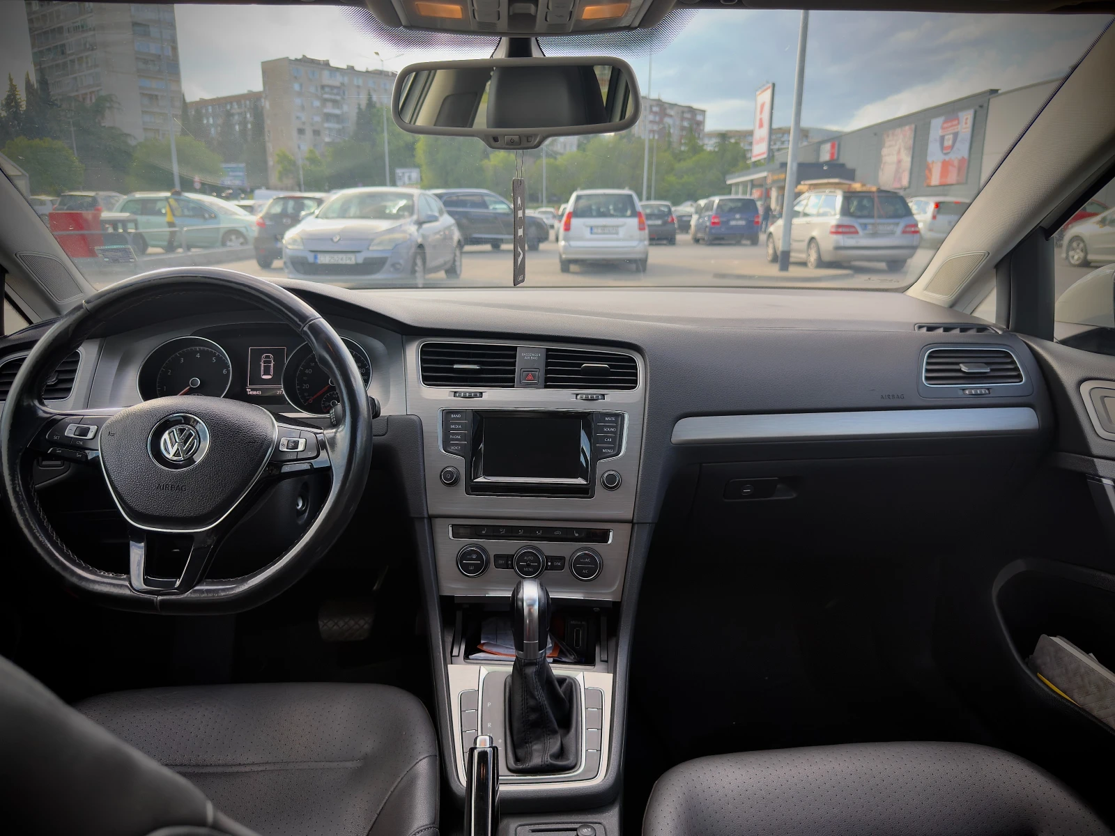 VW Golf, снимка 11 - Автомобили и джипове - 54598654