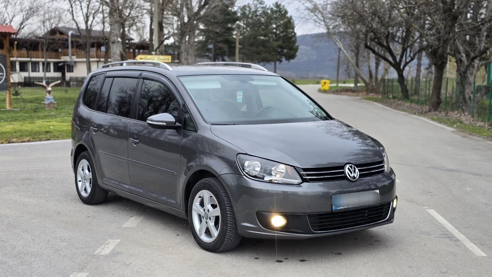 VW Touran DSG Печка Нави, снимка 6 - Автомобили и джипове - 54628542
