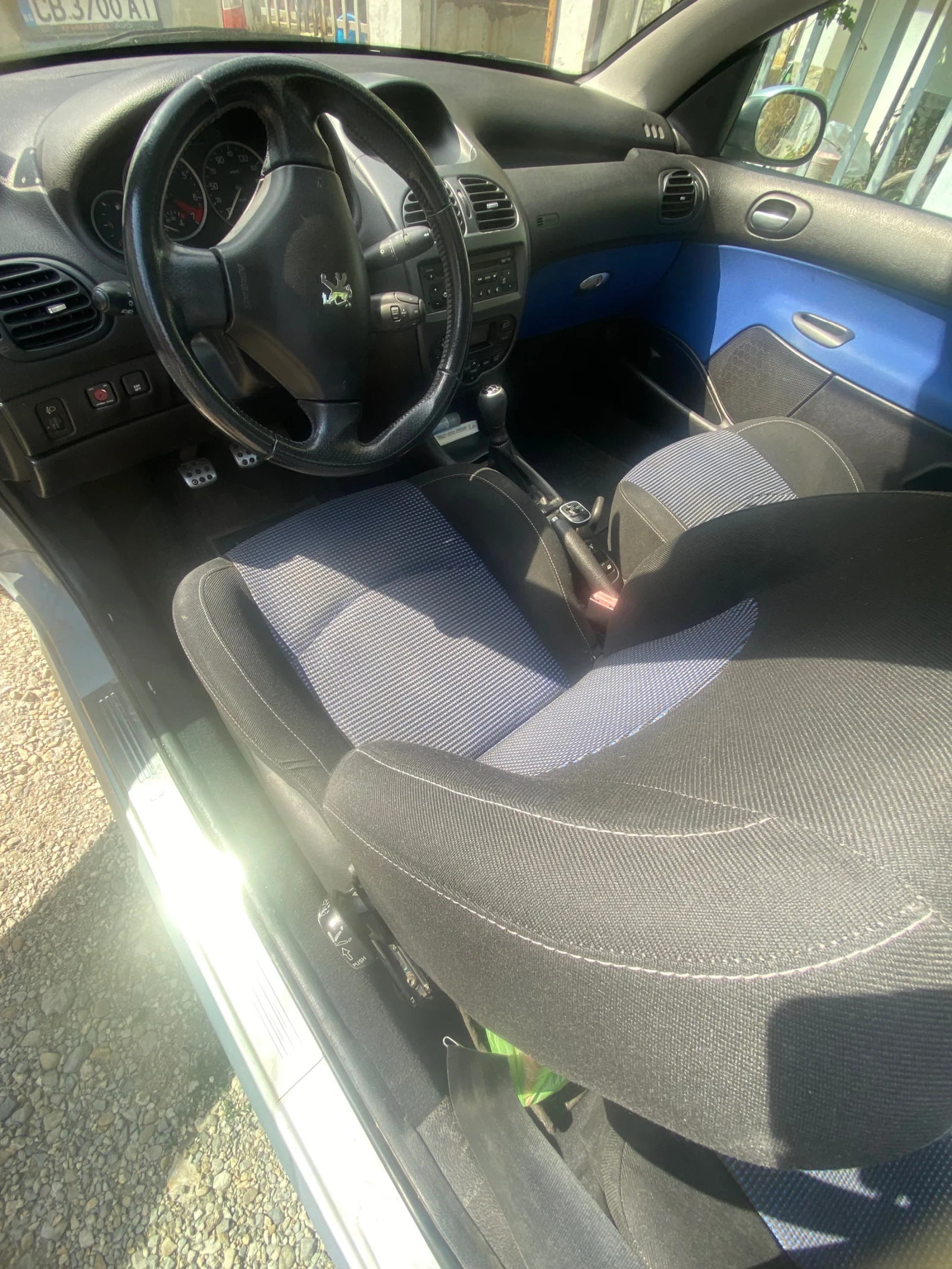 Peugeot 206 CC, снимка 3 - Автомобили и джипове - 55338507