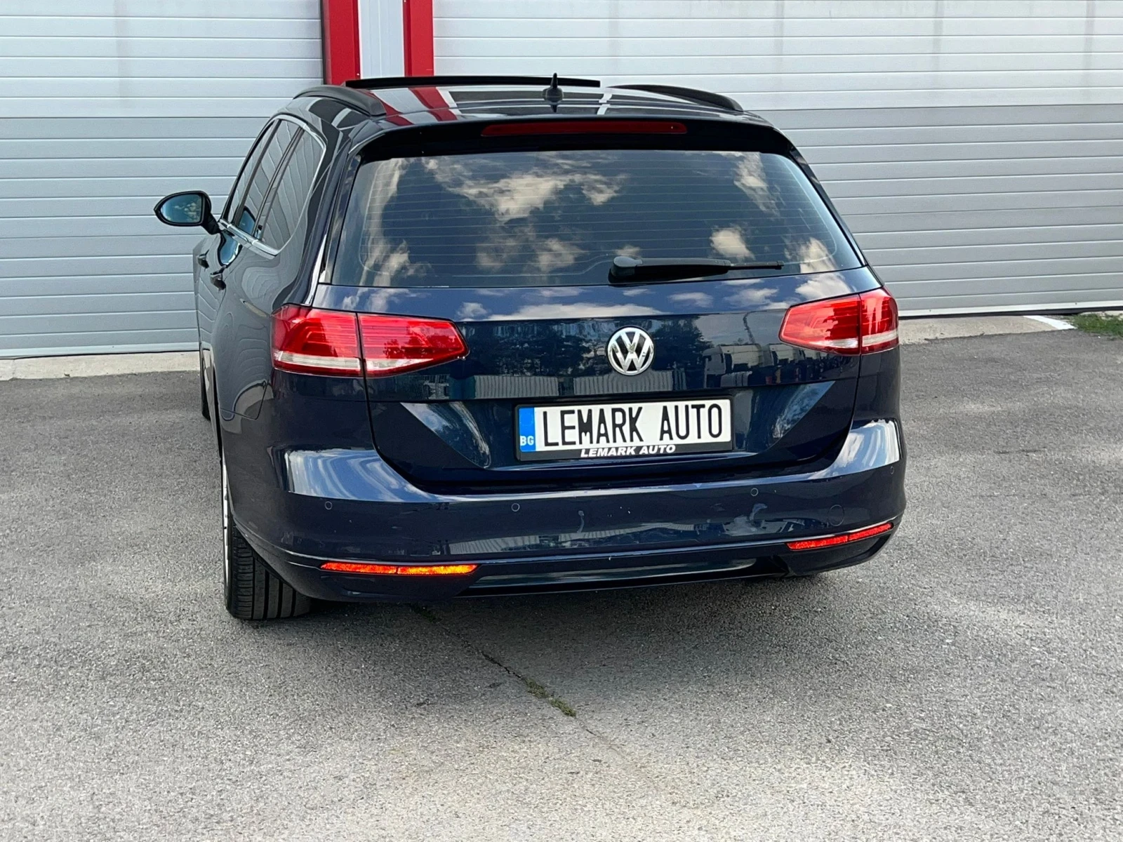 VW Passat 2.0TDI AUTOMATIK PANORAMA KEY LESS START STOP NAVI, снимка 9 - Автомобили и джипове - 56106384