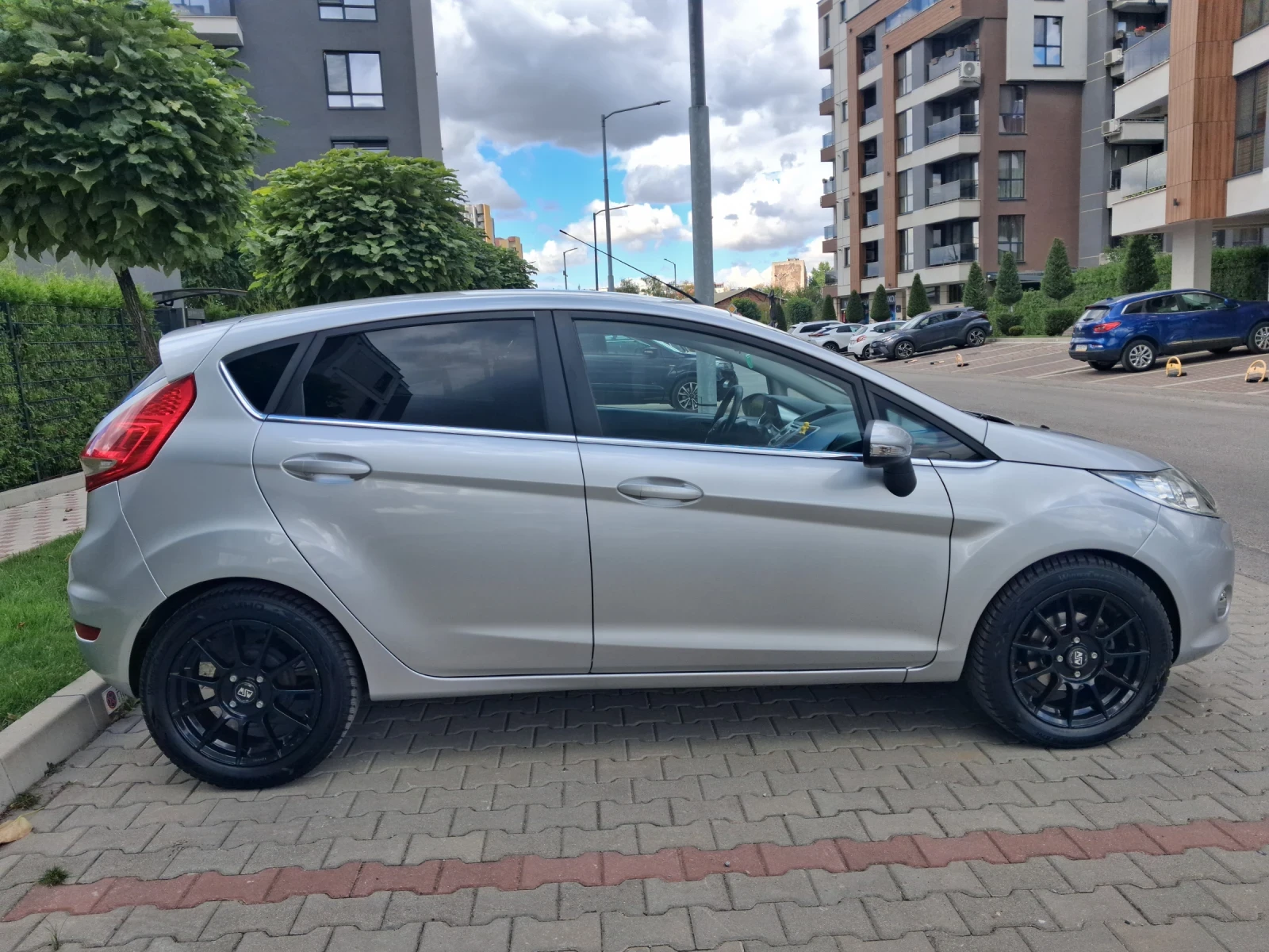 Ford Fiesta 1.3, снимка 2 - Автомобили и джипове - 56218201