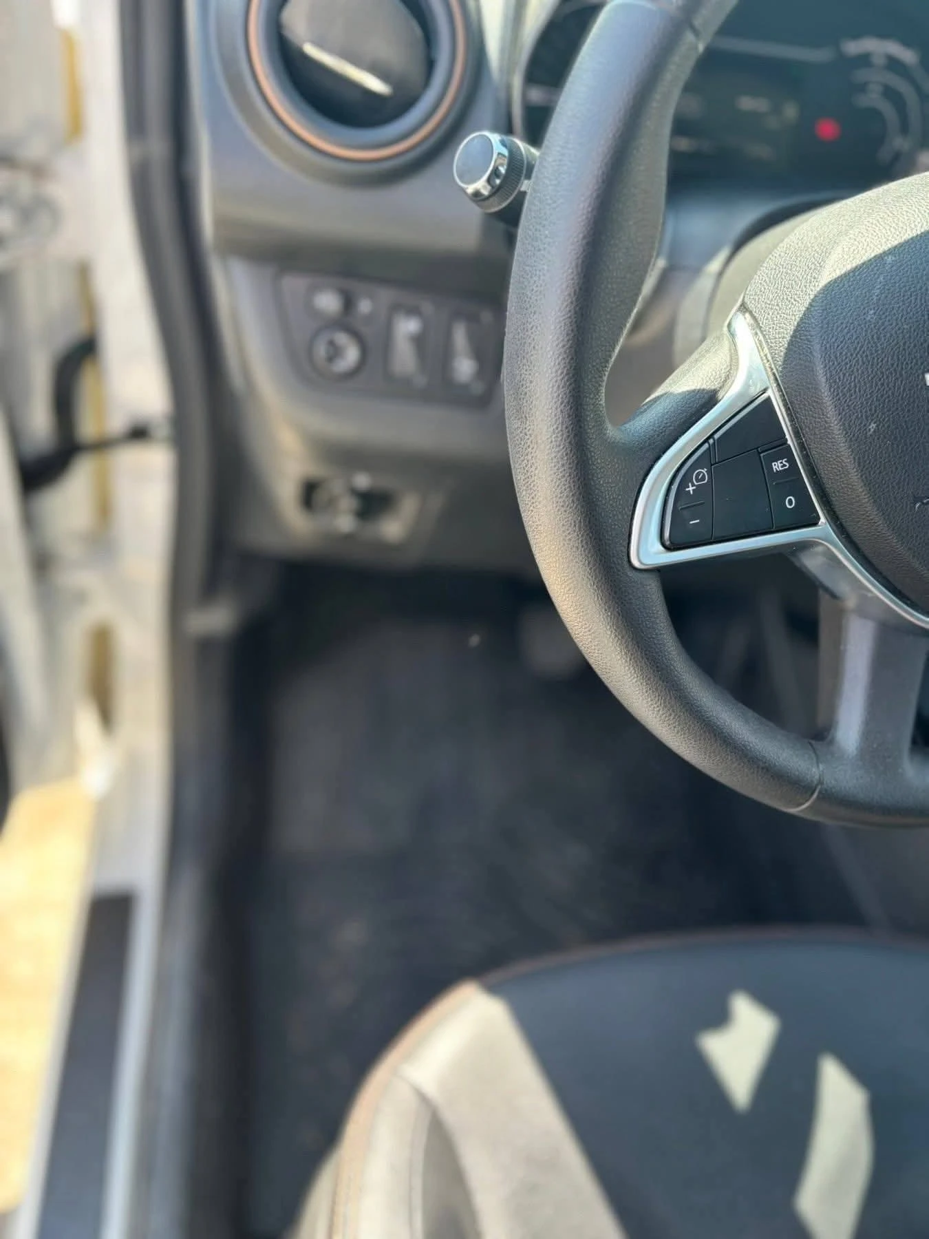 Dacia Spring 65 EXTREME, снимка 11 - Автомобили и джипове - 56247394