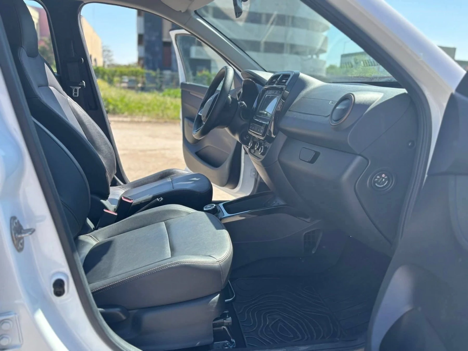 Dacia Spring 65 EXTREME, снимка 12 - Автомобили и джипове - 56247394
