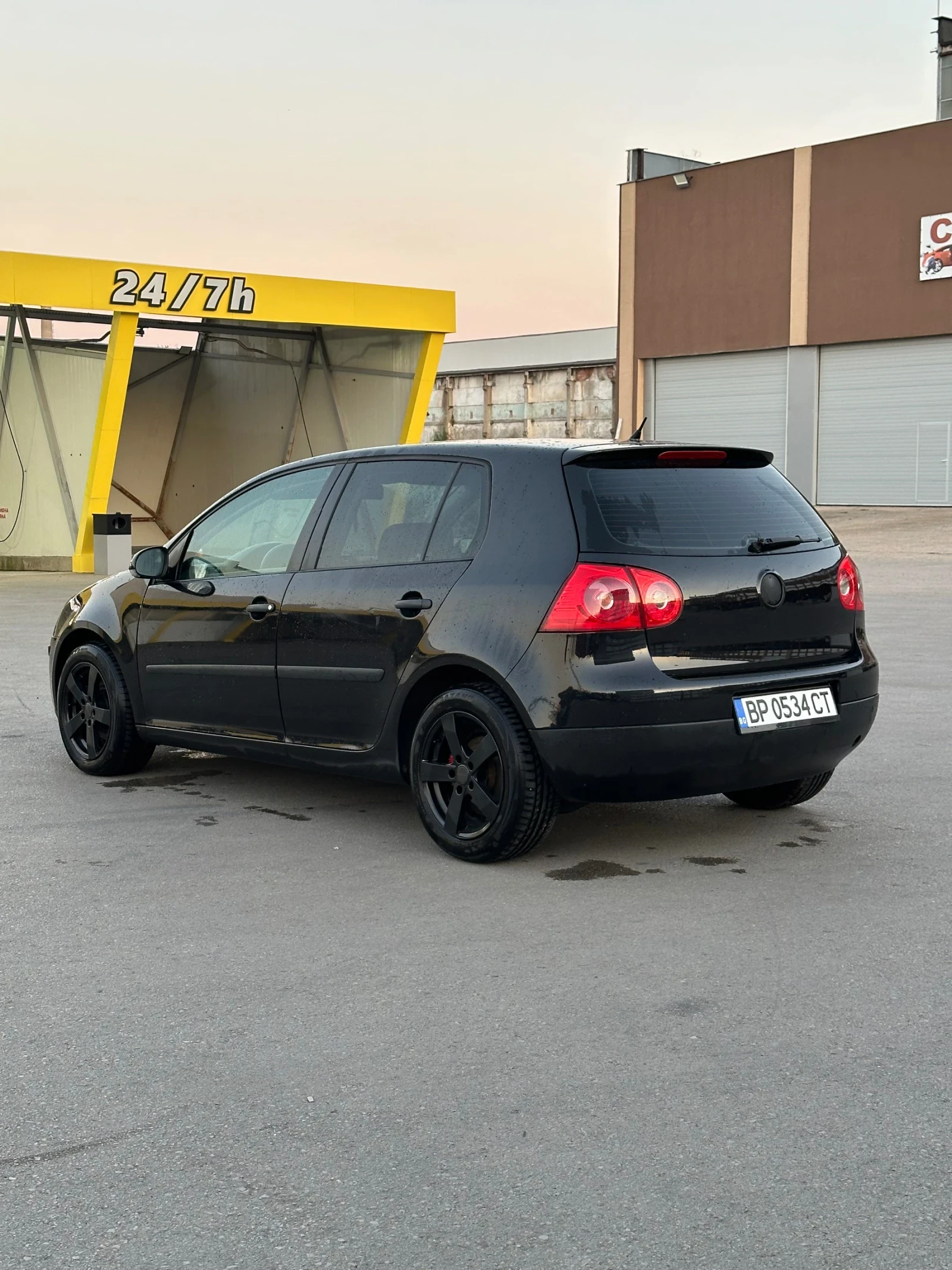 VW Golf 1.9 TDI, снимка 3 - Автомобили и джипове - 56274260