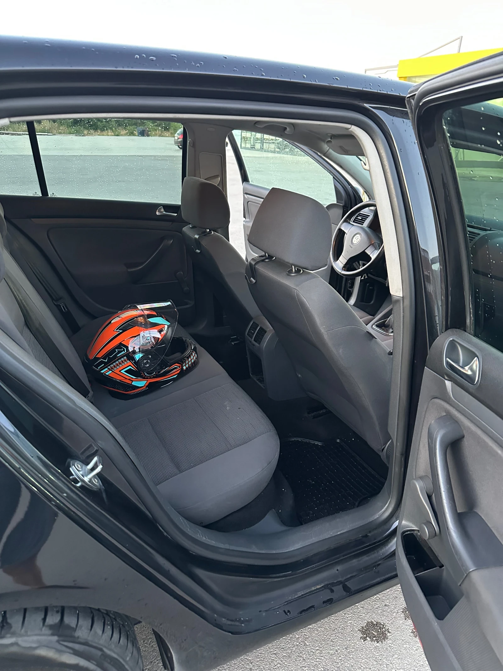 VW Golf 1.9 TDI, снимка 5 - Автомобили и джипове - 56274260
