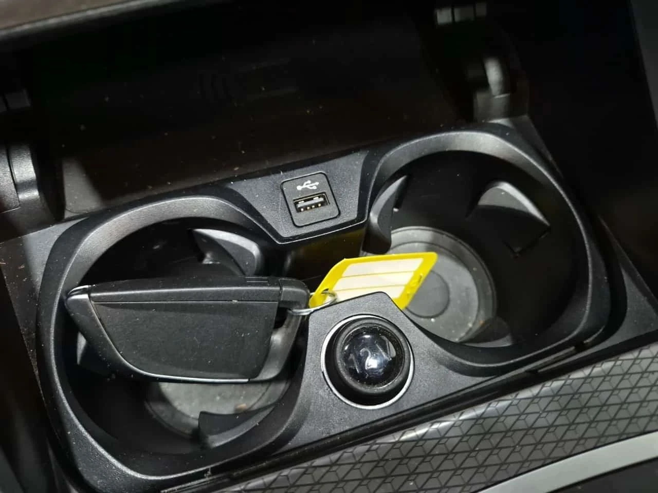 BMW i4, снимка 8 - Автомобили и джипове - 56688407
