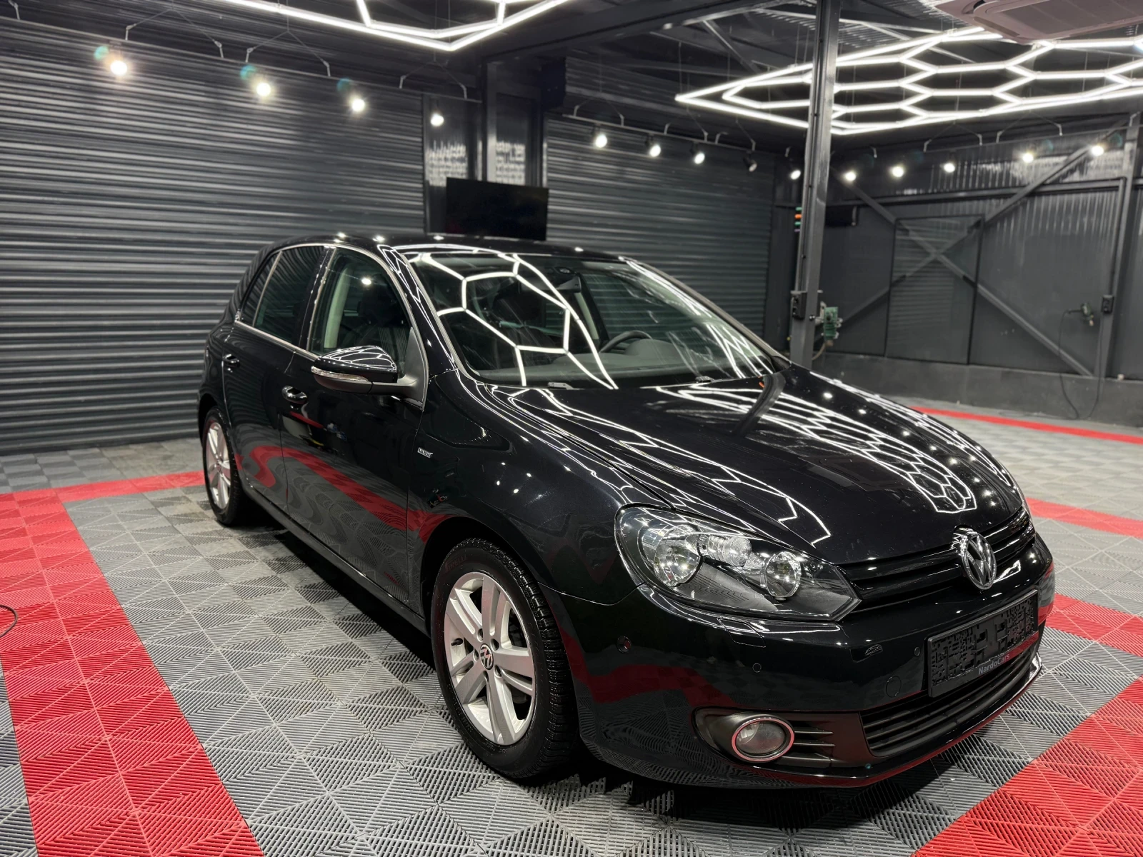 VW Golf 1.6 TDI MATCH, снимка 4 - Автомобили и джипове - 56728312