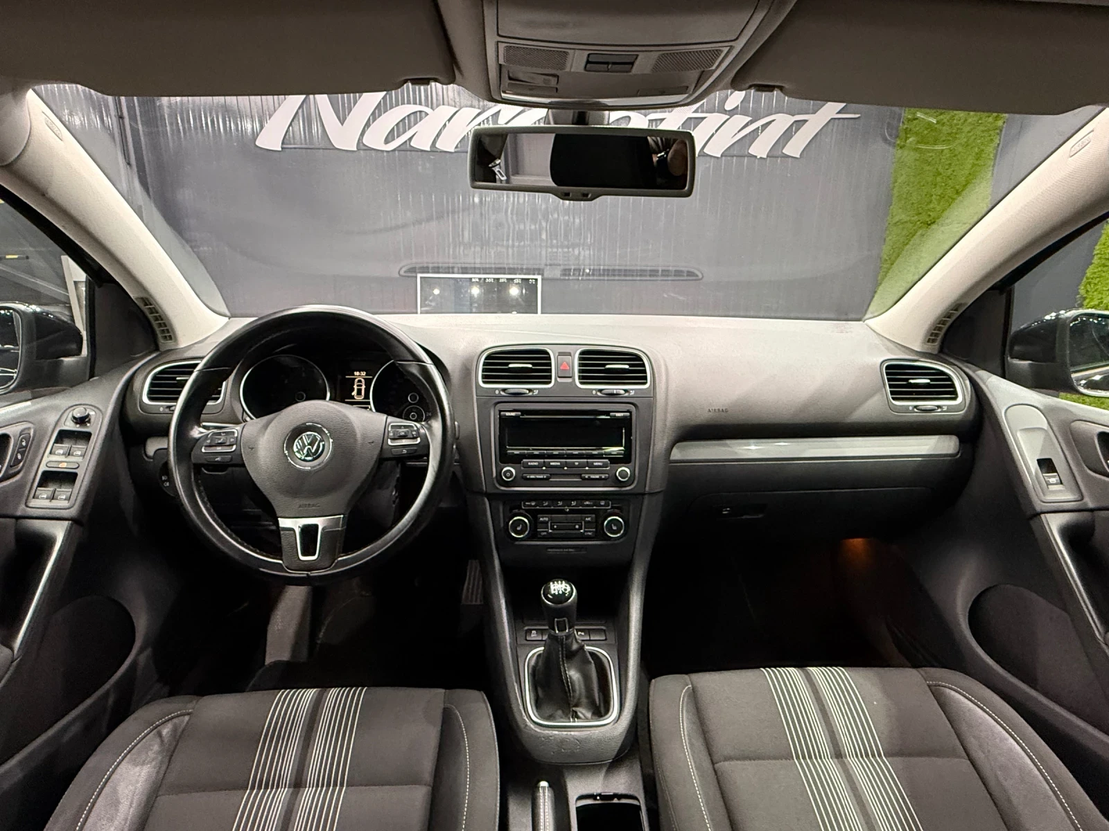 VW Golf 1.6 TDI MATCH, снимка 7 - Автомобили и джипове - 56728312