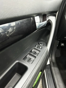 Kia Sorento III - 10500 € / 20536.22 лв. - 23393062 11